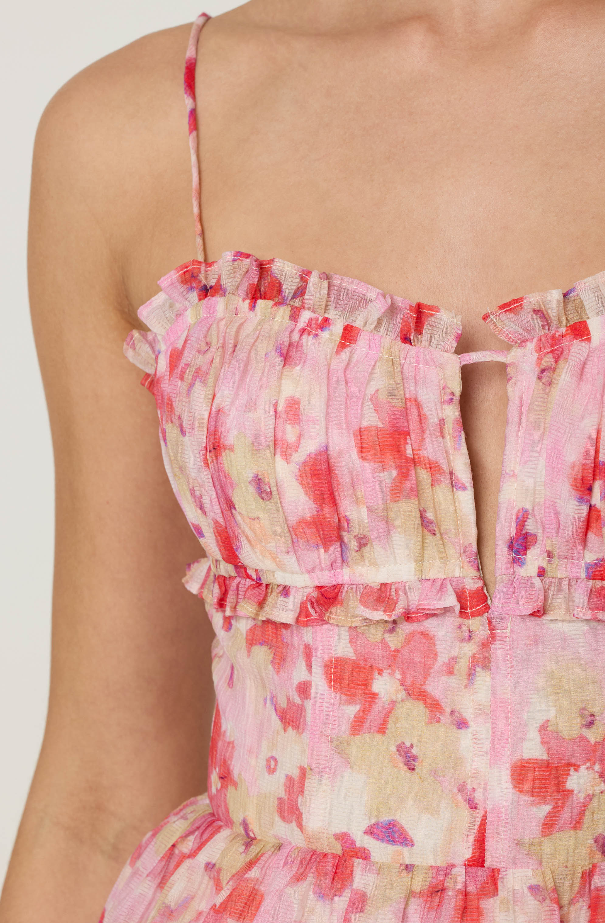 Vonnessa Pleated Tiered Maxi Dress