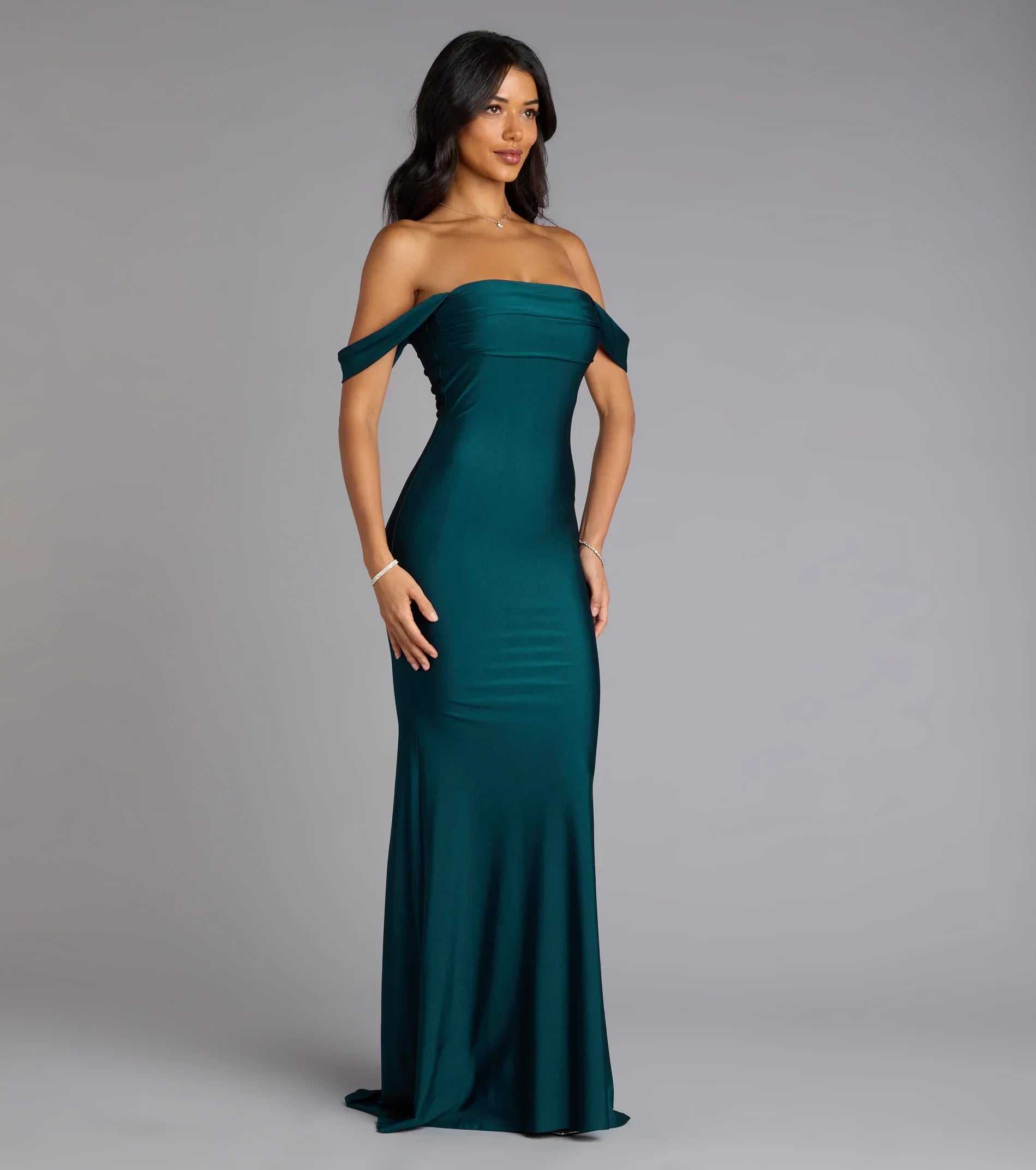 Maylah Off-The-Shoulder Mermaid Dress